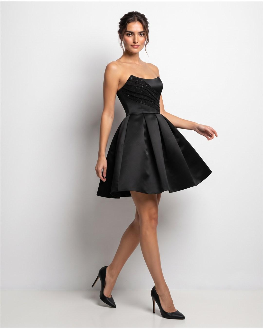 VIVIEN korset haljina u SOHO showroomu